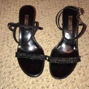 Gucci heels. Black. 35.5